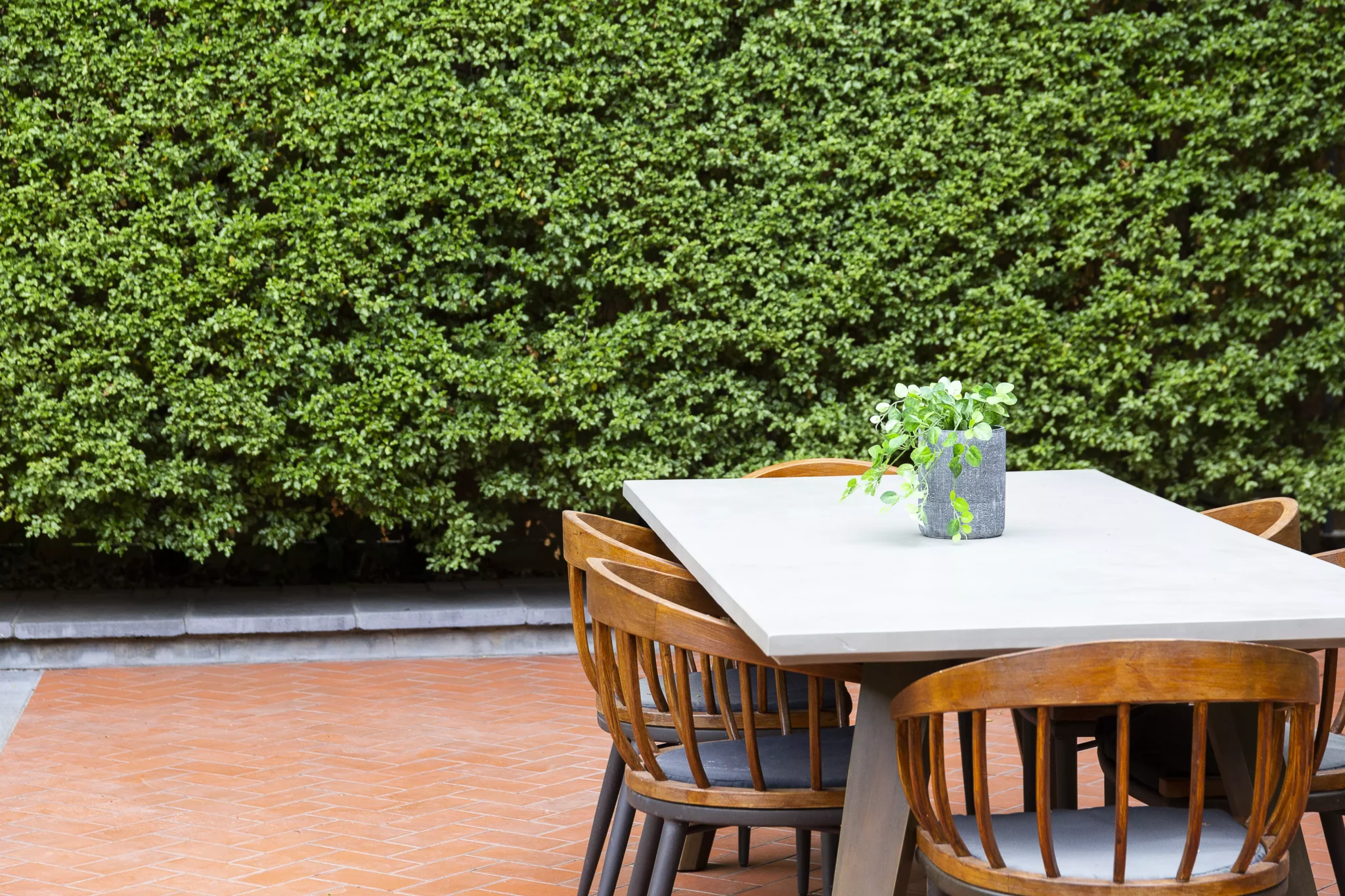 table de jardin aluminium