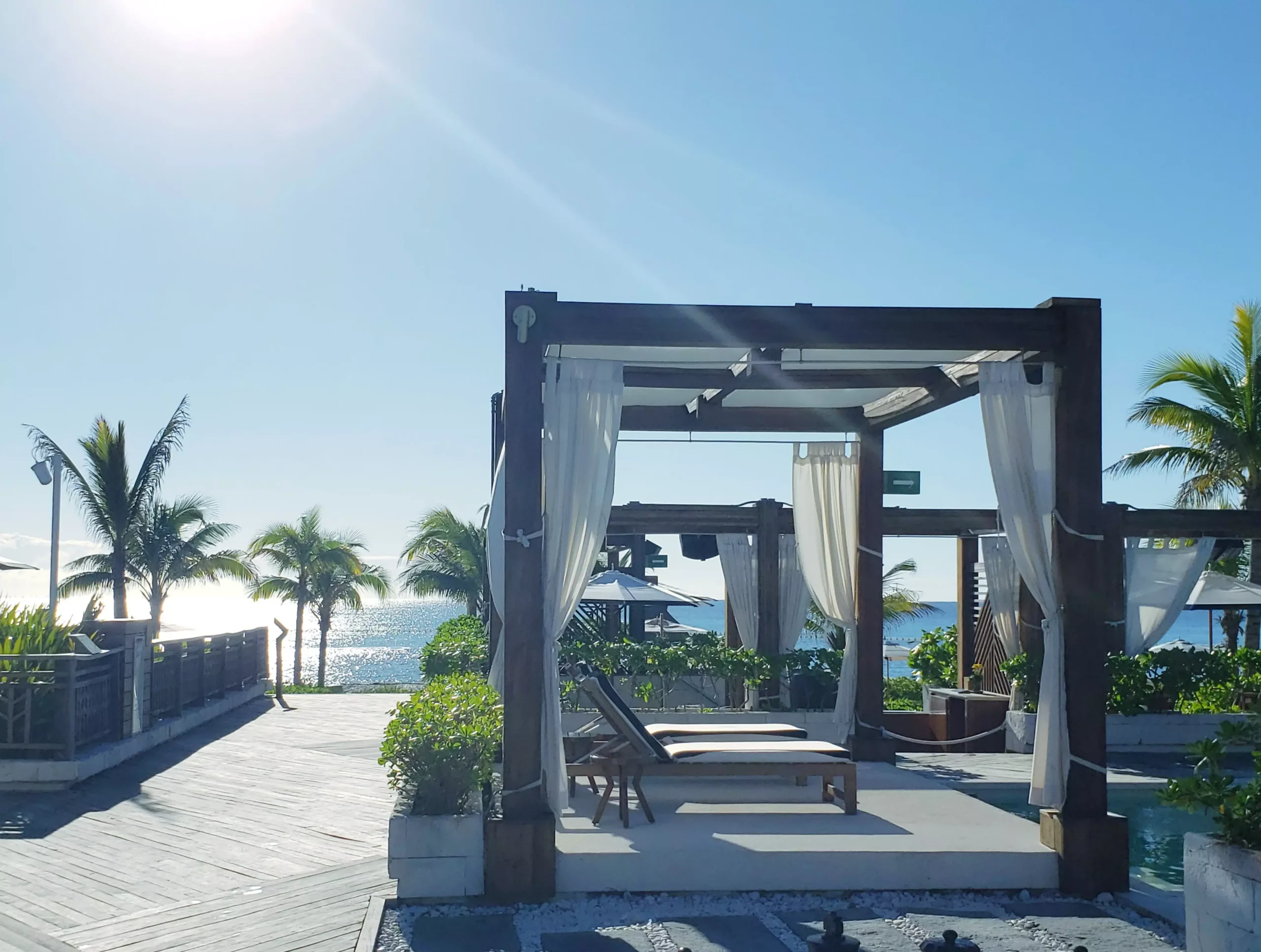 Panneau solaire transparent pour pergola